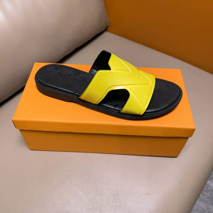 Picture of Louis Vuitton Slippers _SKULVsz38-45h09031539